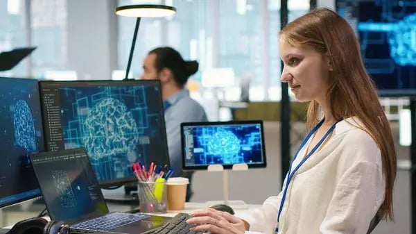 depositphotos_843768354-stock-photo-junior-dev-office-relies-tech